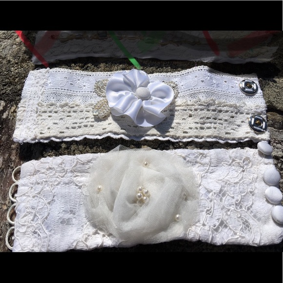 🔑 BUNDLE of Gorgeous Wristlets Upcycled materials - Picture 2 of 8